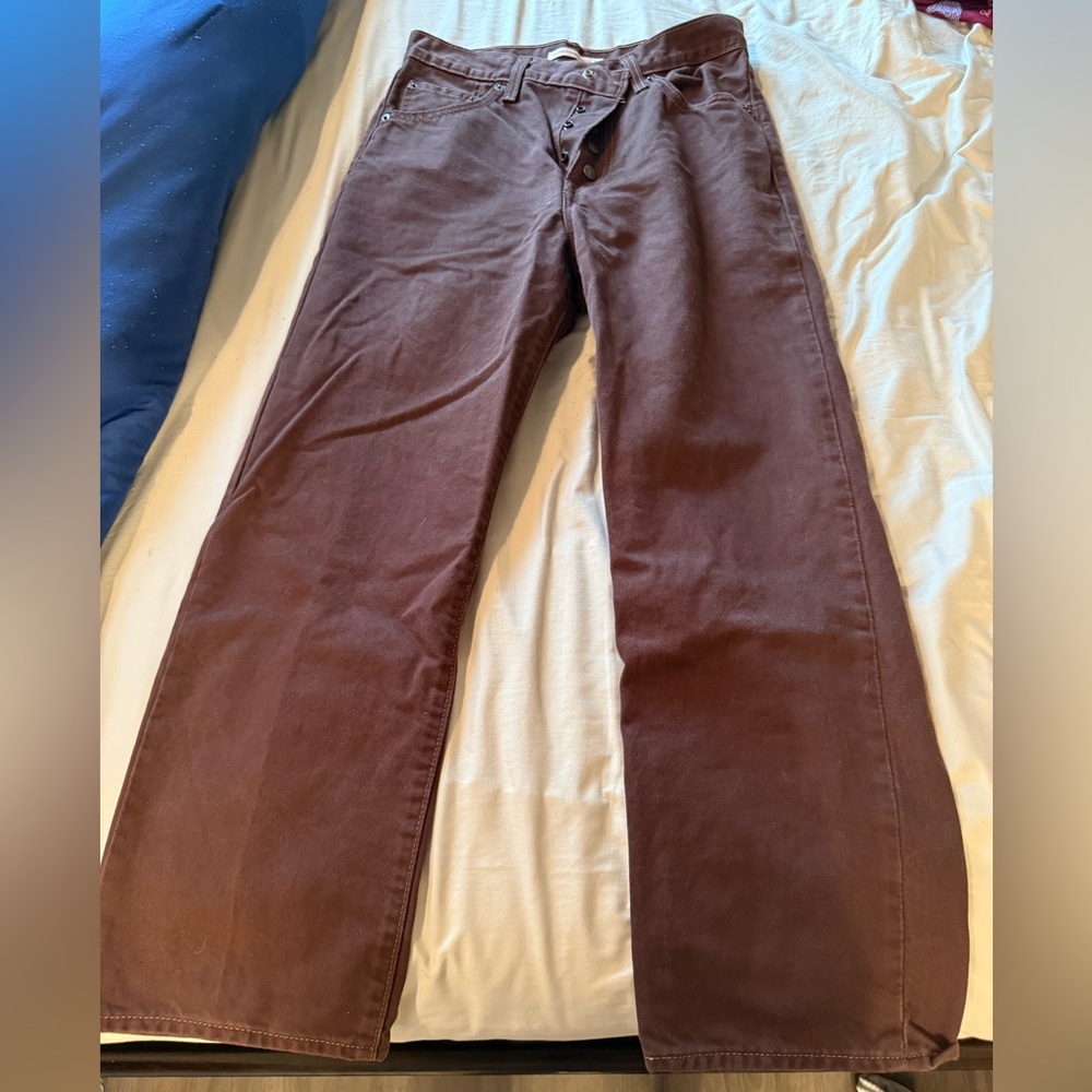 Brown Levi’s ribcage straight ankle 28”